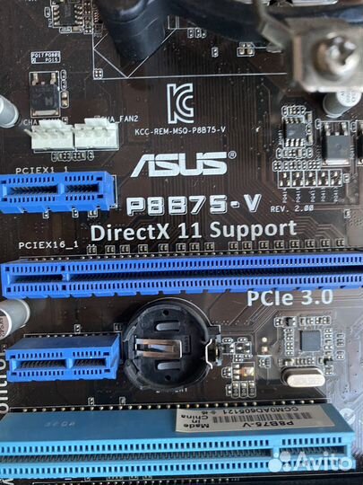 Материнская плата с процессором и памятью