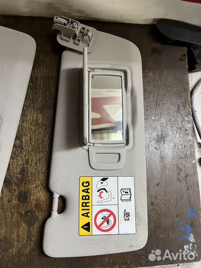 Рено каптюр козырки салона