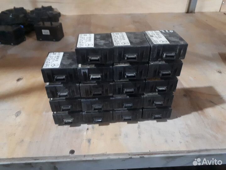 Блок управления сигнализации А 211 820 96 26 мерсе