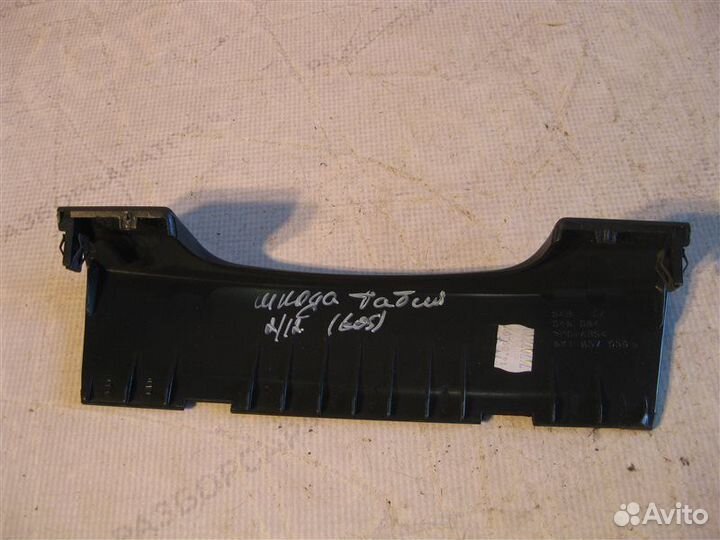 Накладка кожуха рулевой колонки Skoda Fabia