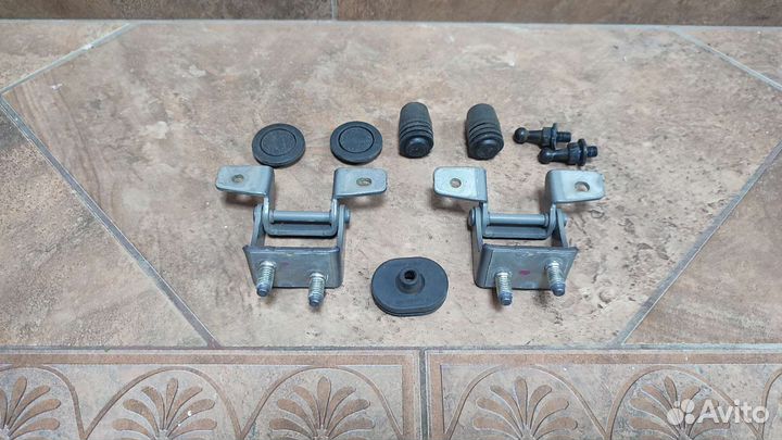 Петли крышки багажника Hyundai i30 12-17г