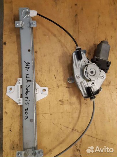 Стеклоподьемник двери Hyundai Solaris 2013