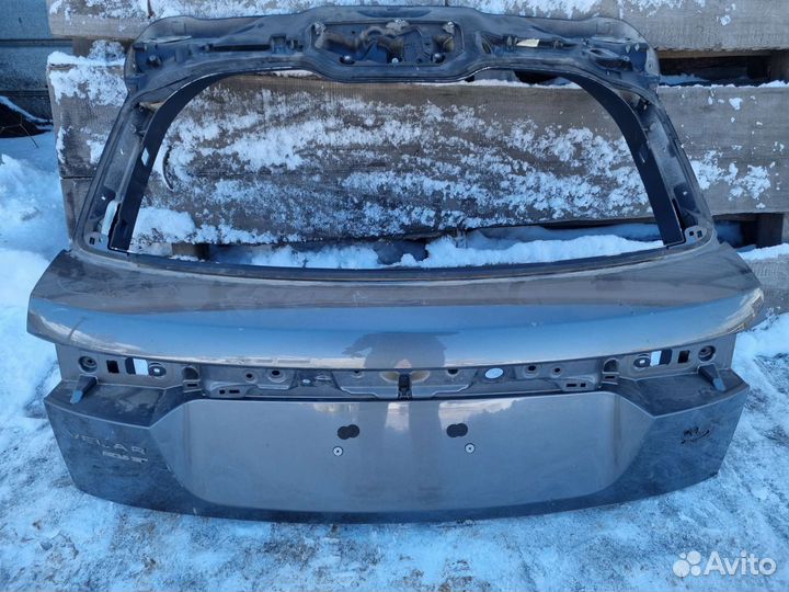 Крышка багажника Velar