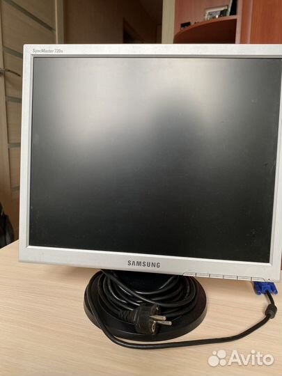 Монитор Samsung syncmaster 720N