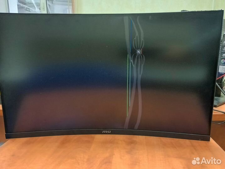 Игровой монитор MSI MAG322CQR