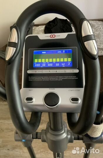 Эллиптический тренажер CardioPower E250