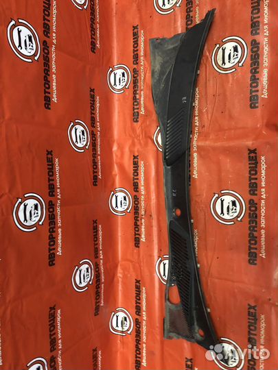 Жабо Renault clio 2 симбол