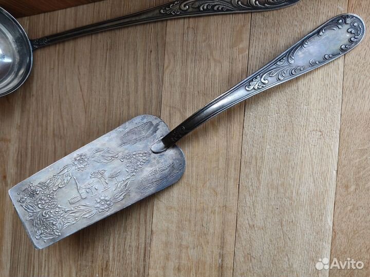 Лопатка для торта Кольчугино Праздничный Стол «275