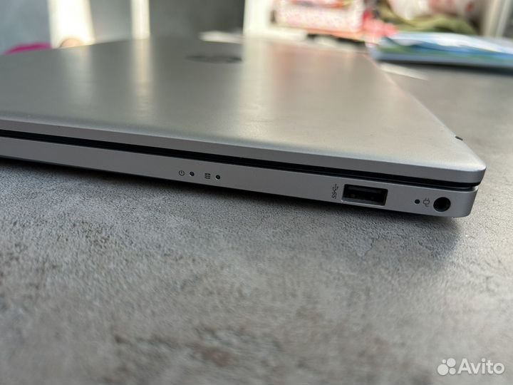 Ноутбук HP Laptop 17-cn0084ur