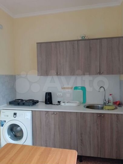 Комната 16 м² в 5-к., 2/2 эт.