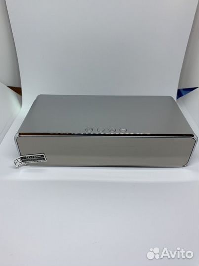 Часы с функцией беспроводной зарядки