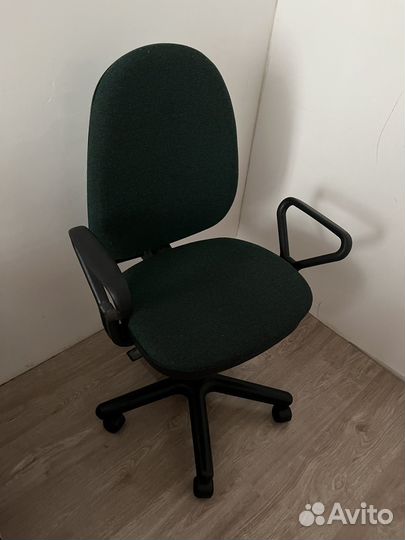 Компьютерное кресло