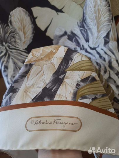 Шёлковый платок