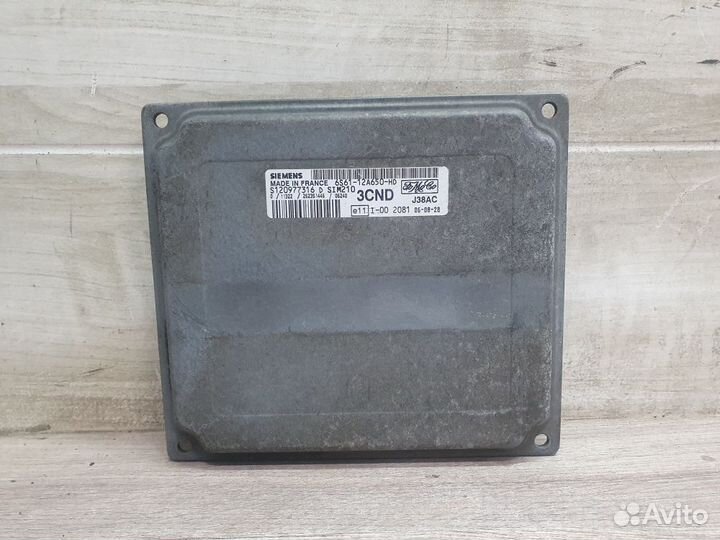 Блок управления двигателем Ford Fiesta Mk5 (2002—2