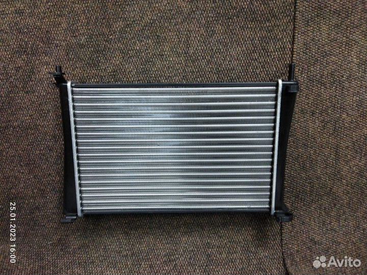 Радиатор охлаждения передний Ford Fusion C