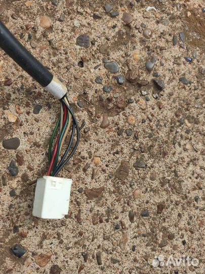 Зеркало правое Авенсис 250