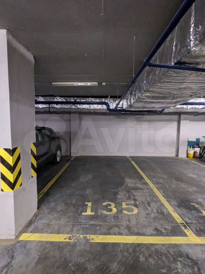 Машиноместо, 14 м²