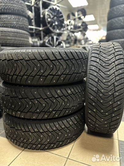 Yokohama IceGuard Stud IG65 275/60 R20 115T