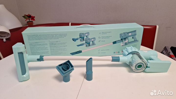 Игрушечный пылесос Happy Baby Cleaning