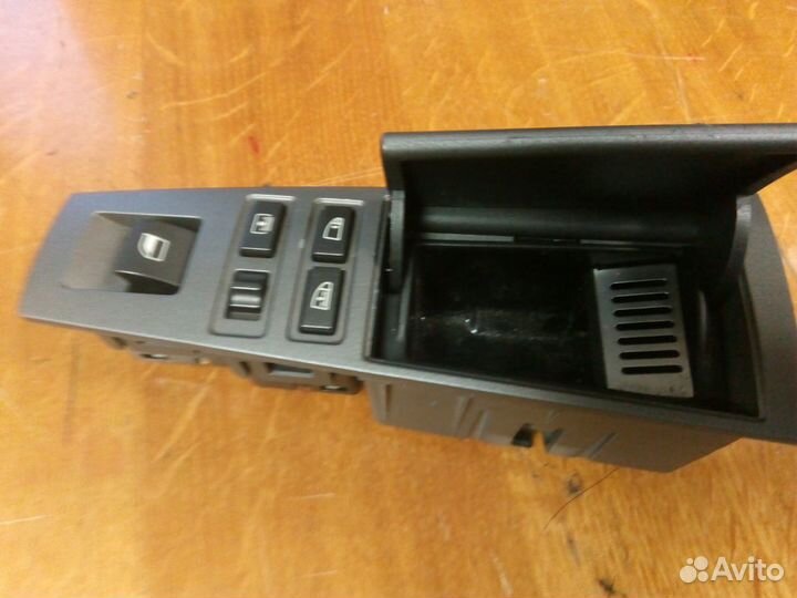 Блок кнопок в дверь. Е65