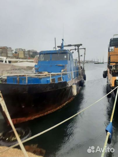 Промысловый катер 12х3 88л.с