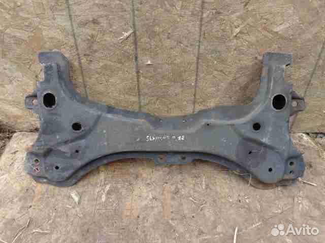 Подрамник Dodge Stratus 1