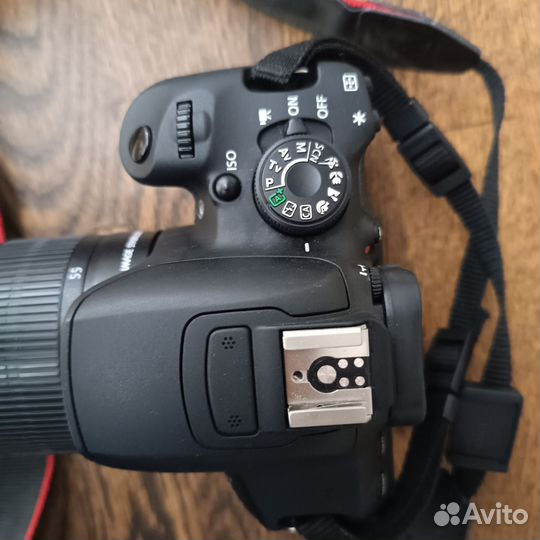 Зеркальный фотоаппарат canon 700d