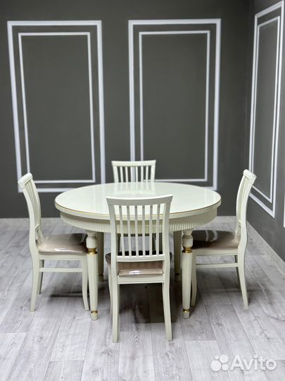 Стол и Стулья