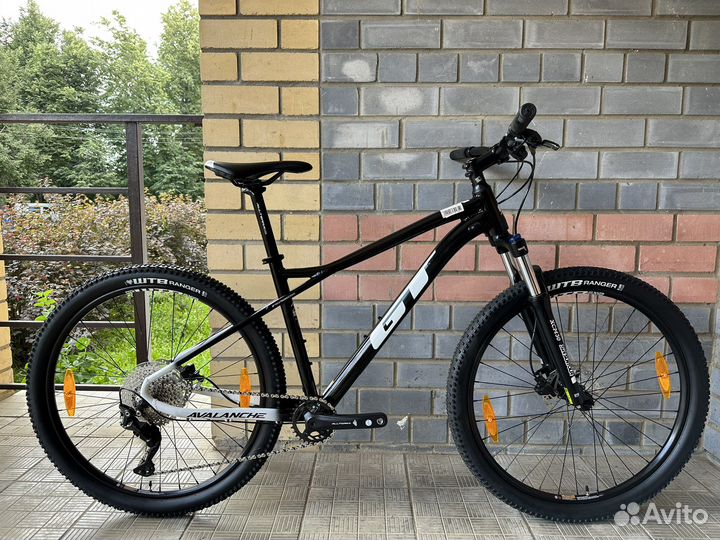Абсолютно новый GT Avalanche Comp рама М 27,5