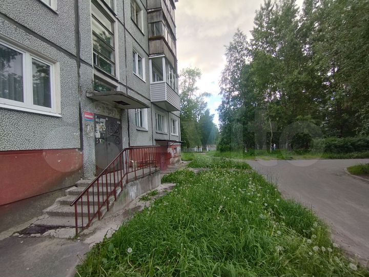 3-к. квартира, 49 м², 3/5 эт.