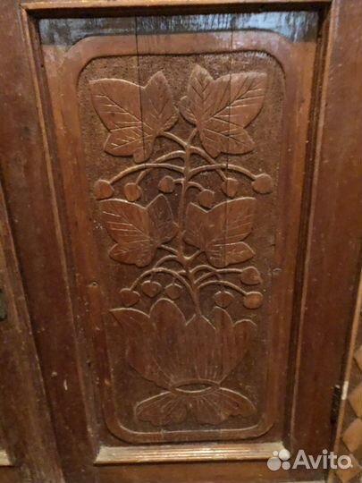 Буфеты и серванты старинные