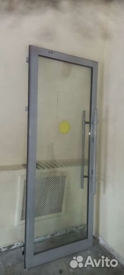 Дверь входная алюминиевая бу