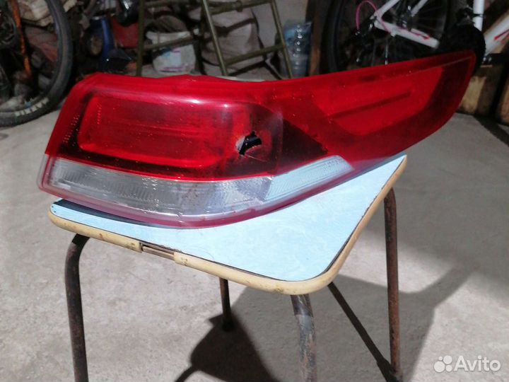 Фонарь задний правый Оптима 4