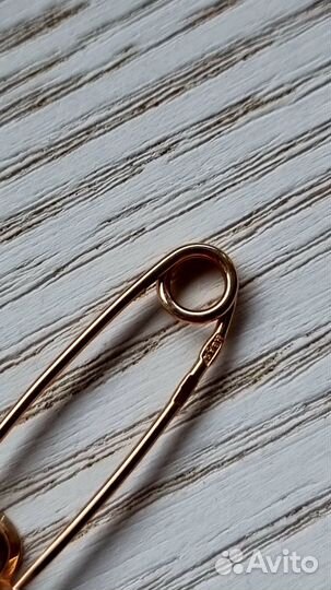 Золотая булавка 585 с бриллиантами