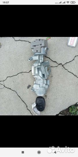 Замок зажигания на автомобиль