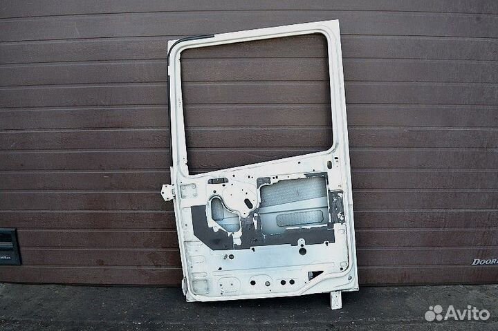 Дверь, правая DAF XF106 (01.14)