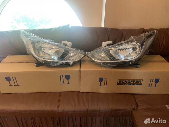 Фара левая правая Hyundai Solaris II с корректором