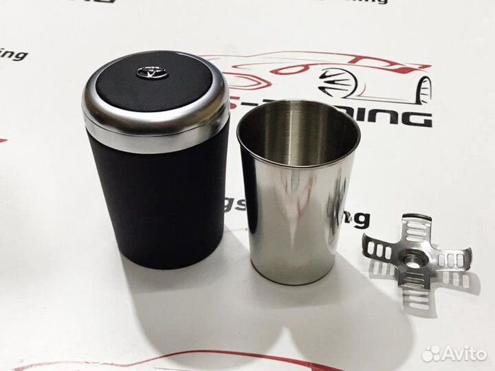 Пепельница Toyota черная