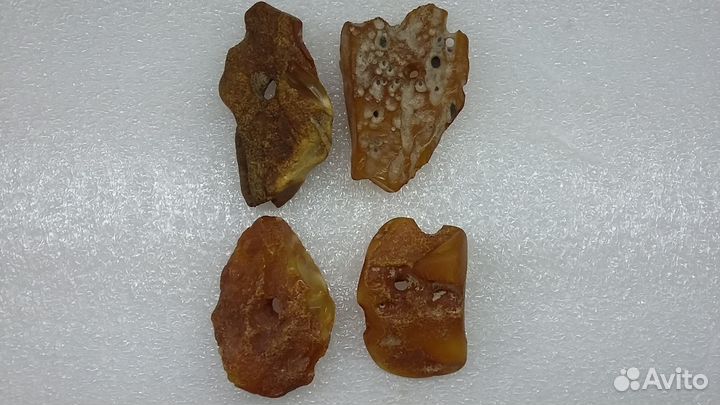 Исполнитель желаний, оберег, куриный бог, янтарь