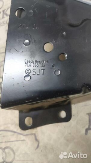 Кронштейн (сопут. товар) VW Touareg 2002-2010