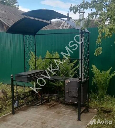 Мангал с крышей