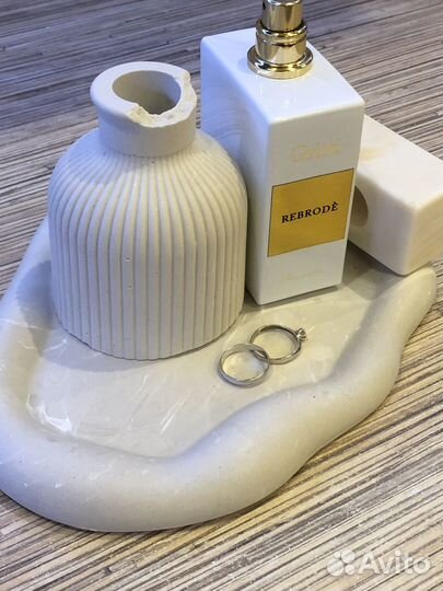 Ваза и подставка для украшений (комплект)