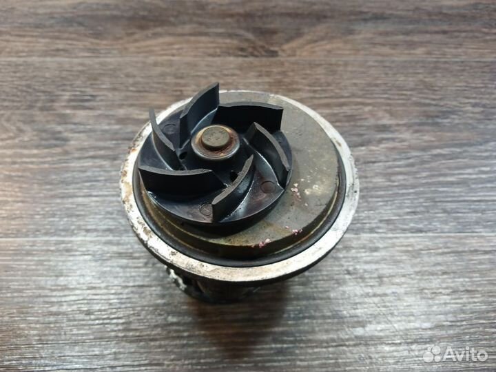 Насос водяной помпа Опель Омега В 2,0