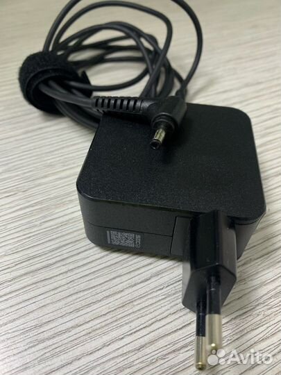 Блок питания Lenovo 20V 2.25A 45W 4.0x1.7mm orig