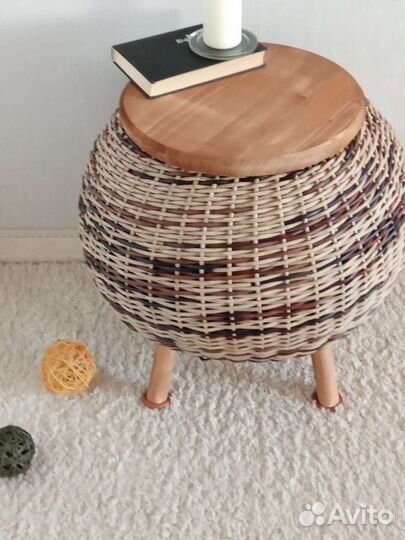 Стол из полиротанга