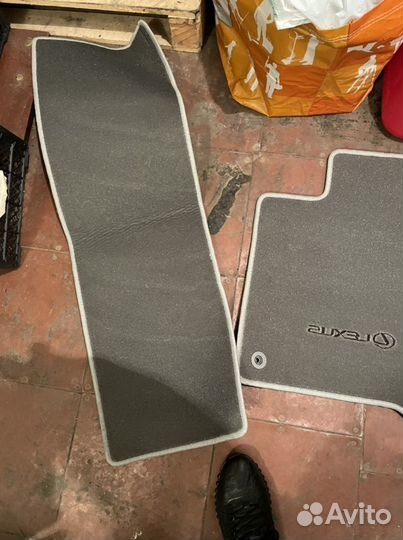 Коврики на Lexus LX 570