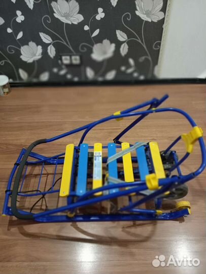 Санки на колесиках