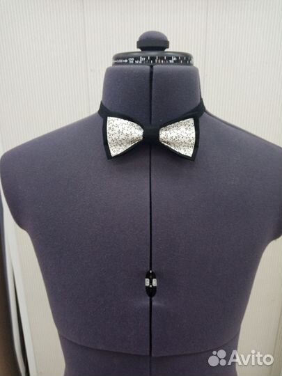 Мужской галстук бабочка