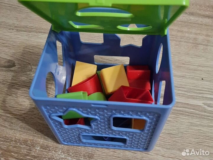 Развивающие игрушки