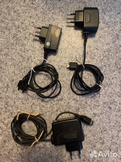 Зарядки шнуры переходники наушники провода